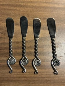 Gourmet Settings 4-Piece Spreader Knife Set-Treble Clef - Picture 1 of 3