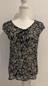 Primark Women's Black Floral Sheer Short Sleeve Shirt Size 8 - Picture 1 of 7