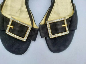 Sandalias Unisa talla 6 B cuero negro sin cordones tacón de 1" y hebilla de estrás de colección - Imagen 1 de 9