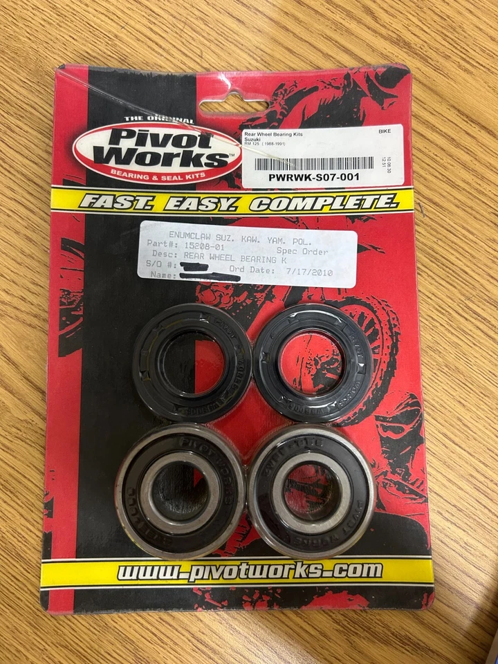 KIT COJINETE RUEDA TRASERA SUZUKI RM125 1988-1991 PWRK-S07-001 Foto 1 de 1