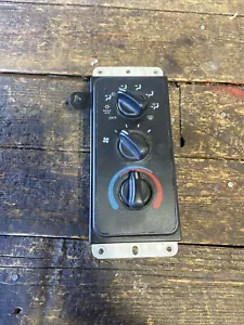 OEM HVAC CLIMATE TEMPERATURE CONTROL 1999-02 DODGE RAM 1500 2500 3500 55056700ac - Picture 1 of 12
