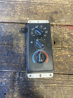 OEM HVAC CLIMATE TEMPERATURE CONTROL 1999-02 DODGE RAM 1500 2500 3500 55056700ac - Image 1 of 4