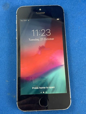 Apple iPhone 5s 16GB Silver - Tested Working - Image 1 of 4