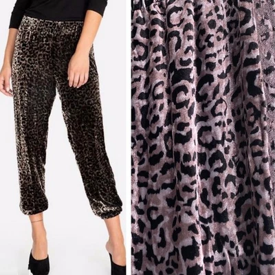Pantalones Joggers Johnny Was Terciopelo Animal Talla XS Taupe Negro Leopardo Seda JWLA Foto 1 de 4