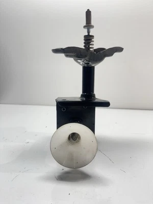 2013-2024 DODGE RAM 1500 PNEU SOBRESSALENTE RODA GUINCHO SUPORTE FABRICANTE DE EQUIPAMENTO ORIGINAL RAM 68230304AB FABRICANTE DE EQUIPAMENTO ORIGINAL - Imagem 1 de 4