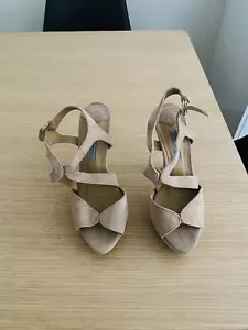 Tony Bianco Nude Heels 6.5 - Picture 1 of 3
