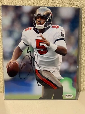 Foto firmada por Josh Freeman de los Tampa Bay Buccaneers 8x10 JSA Foto 1 de 4