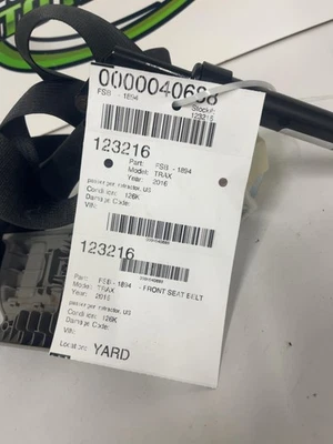 Chevrolet Trax 2015-16 cinturón de seguridad delantero pasajero retractor Estados Unidos Foto 1 de 4