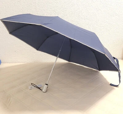 XL Regenschirm 105 cm blau mit Reflektor sturmsicher stabil groß - Bild 1 von 4