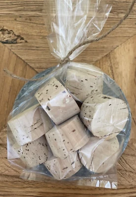 CORKS - Diámetro superior 1,5” Diámetro inferior 1,25” Longitud 1” Bolsa de 10 Foto 1 de 4