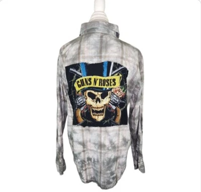 VTG Modern Culture Green Button Up Shirt "Guns n Roses" Graphic Back Size Large - Image 1 of 4