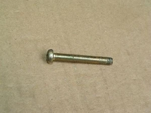 HONDA VT600 VT 600 SHADOW XL600 VT750 750 KEIHIN CARBURETOR BODY SCREW 5X40 - Bild 1 von 2