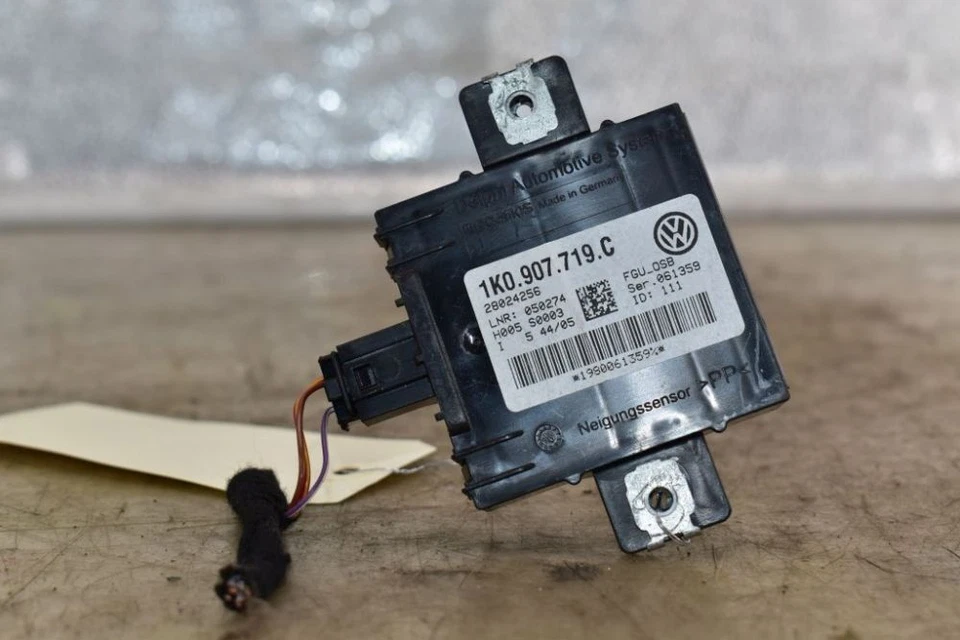 VW GOLF PLUS (5M1, 521) 1.4 16V 1K0907719 Steuergerät Alarm - Immagine 1 di 1