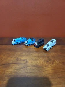 Lot of 4 Plastic Thomas and Friends Train Toys Cake Toppers Preowned - Picture 1 of 7