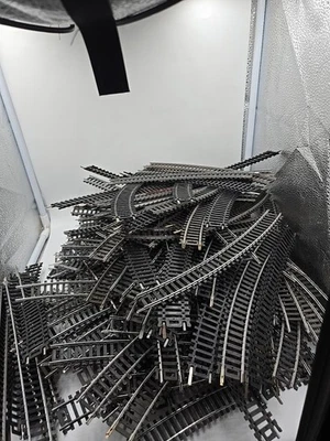  Tyco Bachmann/Life-Like HO Scale 18-30” Radius Track  NS/Steel 150 Rails - Image 1 of 4
