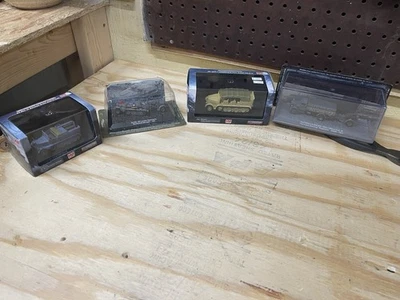 HOBBY MASTER & AMERCOM 1/72 ALEMÁN SEGUNDA GUERRA MUNDIAL 1/2 PISTA, CAMIÓN, COCHE BLINDADO Foto 1 de 4