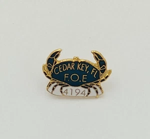 Cedar Key FL FOE 4194 Crab Pin Fraternal Order Of Eagles - Bild 1 von 5