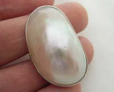 Natural white Shell Pearl Adjustable Ring Foto 1 de 2