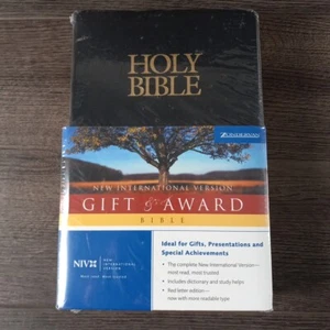 NEW Holy Bible New International Version NIV Zondervan Red Letter Black - Picture 1 of 3