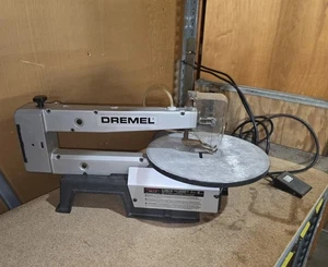 Dremel 16 Zoll zwei Geschwindigkeiten mit Fußsteuerung Dekupiersäge Modell 1671 Schwerlast getestet - Bild 1 von 16