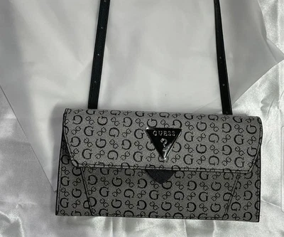 Guess Monogram Shoulder Bag - Hardly Worn,  looks New! - Image 1 of 4