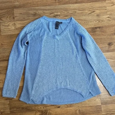 Suéter para mujer Quinn azul claro con cuello en V dobladillo recortado talla L Foto 1 de 4