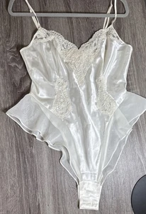Victoria’s Secret vintage white Cream Satin Beaded teddy bodysuit Size M NWT - Picture 1 of 5