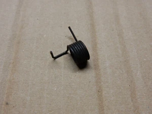 Genuine Husqvarna 61 288 281 181 272 266 XP Throttle Trigger Spring 501528801 - Picture 1 of 1