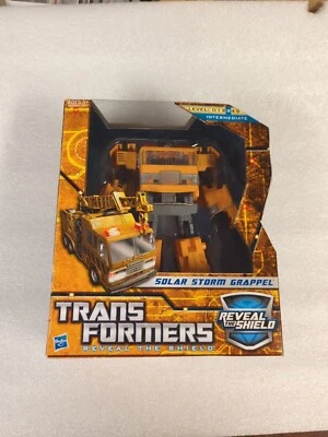  Transformers Reveal The Shield RTS Voyager Solar Storm Grappel Grapple MISB - Image 1 of 2