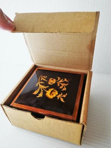 Italian Inlaid Wood Music Box, Floral Marquetry on Lid, Swiss Musical Movement R - Picture 1 of 12