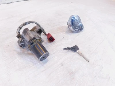 Yamaha V-Star 650 XVS650 1100 Ignition Switch Fuel Tank Storage Lock Set w/ Key - Image 1 of 4