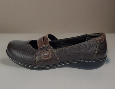 Clarks Wmn 7.5W Ashland Twist Mary Jane Brown Comfort Leather Slip-On WIDE Shoe - Image 1 of 4
