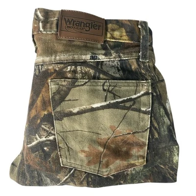 Wranglar Pants Womens 12x34 Green Camo Pro Gear Hunting Real Tree PGW01AP Jeans - Image 1 of 4