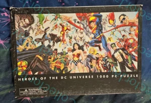 Warner Bros Store 1000pc Puzzle Heroes Of The DC Universe Comics 1999 *Sealed* - Picture 1 of 2