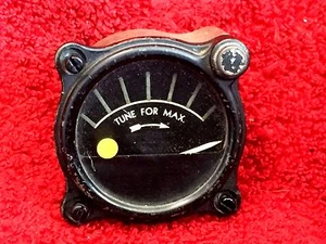 GENERAL ELECTRIC 2 1/4" TUNING METER P/N 1-70-D - Picture 1 of 6
