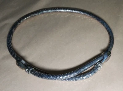 Collar Cinturón Manos Malla Brillante Tono Plateado DL Auld Piedra Transparente Foto 1 de 4