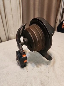 Singer Treadle Part – Triple Pulley Friction Clutch – Cast Iron - Vintage - Picture 1 of 16