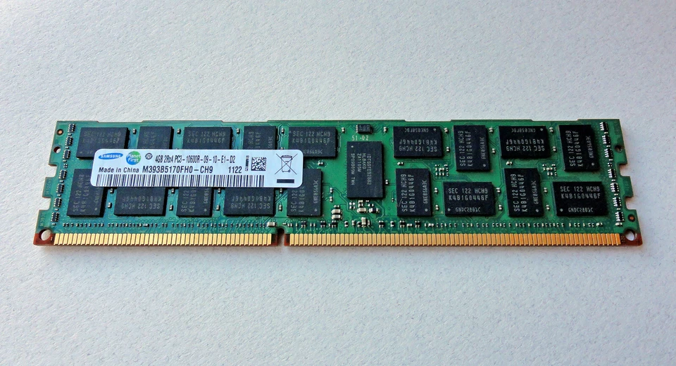 Samsung 4GB RDIMM SDRAM DDR3-1333 PC3-10600R ECC *REGISTERED* M393B5170FH0-CH9 - Photo 1/4