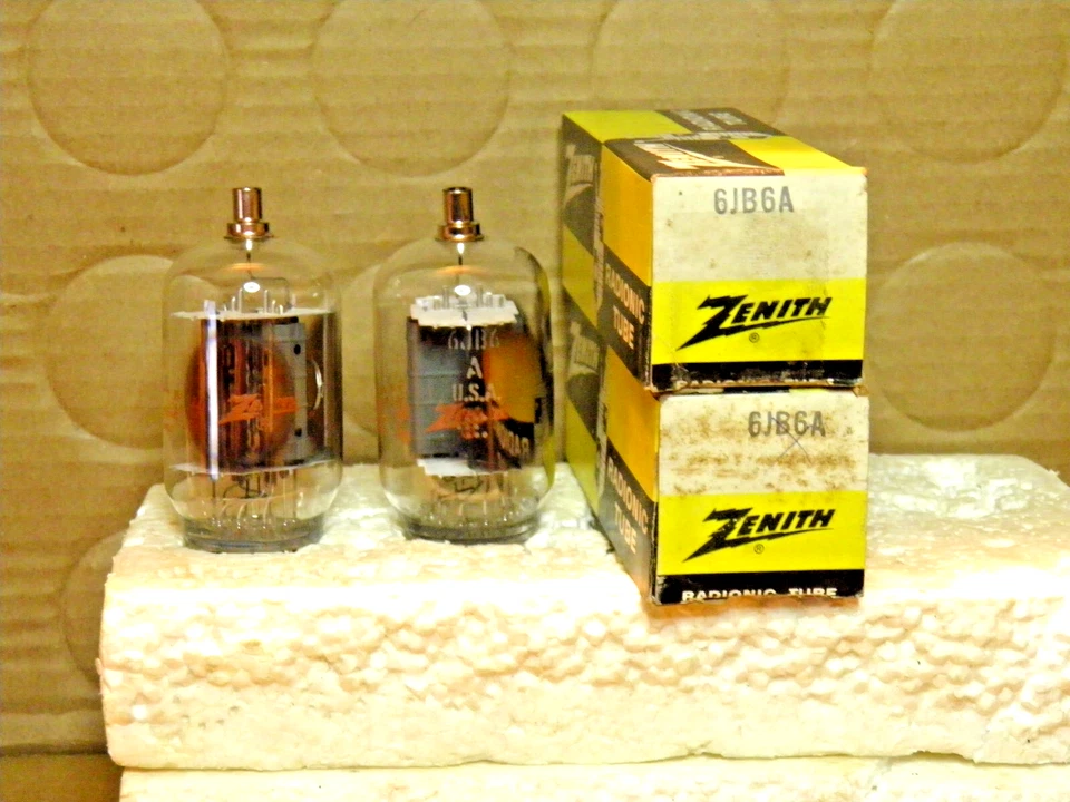 UN PAR DE TUBOS DE VACÍO ZENITH 6JB6A A JUEGO COMO NUEVOS/NUEVOS EN CAJA Foto 1 de 1