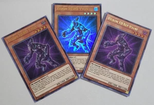 3 x YuGiOh TCG Vision Hero Vyon 1ª Edición DUPO-EN053 Ultra Raro LP - Imagen 1 de 14