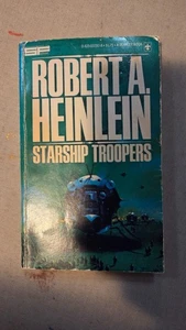 STARSHIP TROOPERS by Robert A. Heinlein PB Berkley Medallion - Bild 1 von 4