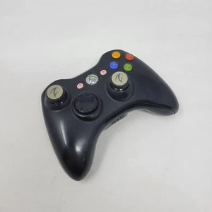 Microsoft Xbox 360 Wireless Controller Black Custom Pink Buttons - Picture 1 of 7