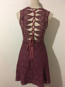 topshop mauve lace skater dress lace up back size 8 Occasion - Picture 1 of 3