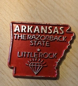 Vintage Arkansas The Razorback State Little Rock Rubber Magnet State Map Capital - Picture 1 of 3