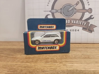 Coche hatchback Volvo 480es 1987 Matchbox (blanco/azul), MB69 1:57, TB Foto 1 de 4
