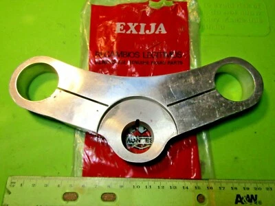 Suporte inferior de árvore tripla Montesa Cota 247 p/n 2130.00306 NOS 21M 1972-1980 # 1 - Imagem 1 de 4