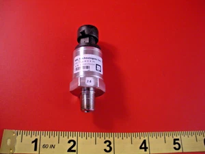 SSI Technologies P51-30-G-B-P-4,5 V Sensor Wandler P51-30-G-B-P-4,5V-000-000 - Bild 1 von 4