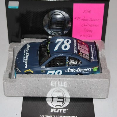 Martin Truex Jr 2018 Elite #78 seguro de propietarios de automóviles Toyota/164 ¡hecho raro!! Foto 1 de 4