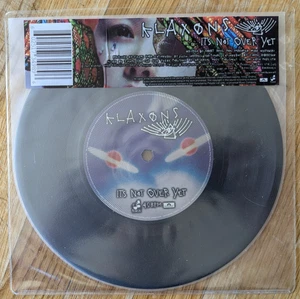 Klaxons / Priscillas ‎– UK 2007 Etched 7": It's Not Over Yet / Y.O.Y. RINSE004SX - Picture 1 of 8