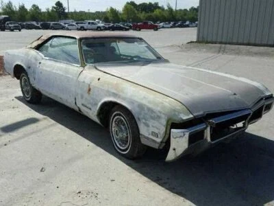 Cuarto de cristal derecho pasajero compatible con Buick Riviera 1966-70  Foto 1 de 4